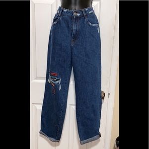 Zara DISTRESSED JEANS